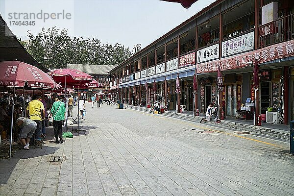 Verkaufsstände  Panjiayuan Antique Market  Peking  China  Asien