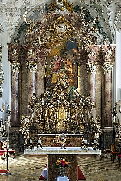 Hauptaltar  St. Andreas  katholische Pfarrkirche  Nesselwang  Allgäu  Bayern  Deutschland  Europa