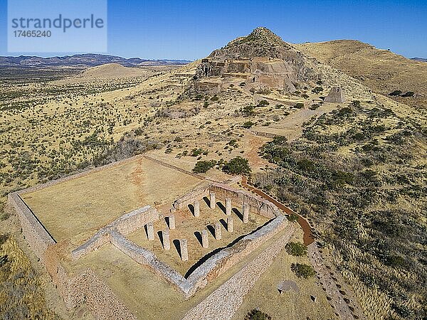 Luftaufnahme der archäologischen Stätte La Quemada  auch bekannt als Chicomoztoc  Zacatecas  Mexiko  Mittelamerika