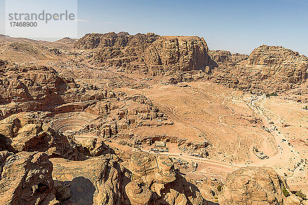 Felsenstadt Petra in der jordanischen Wüste