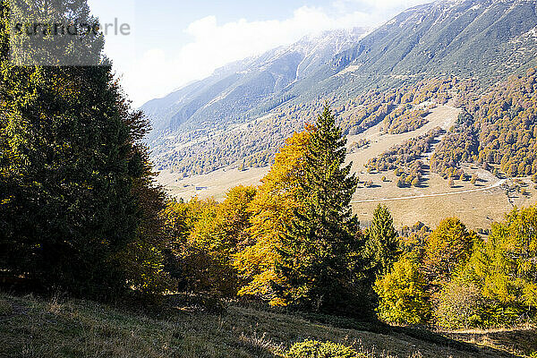 Herbsttal im Monte Baldo-Gebirge