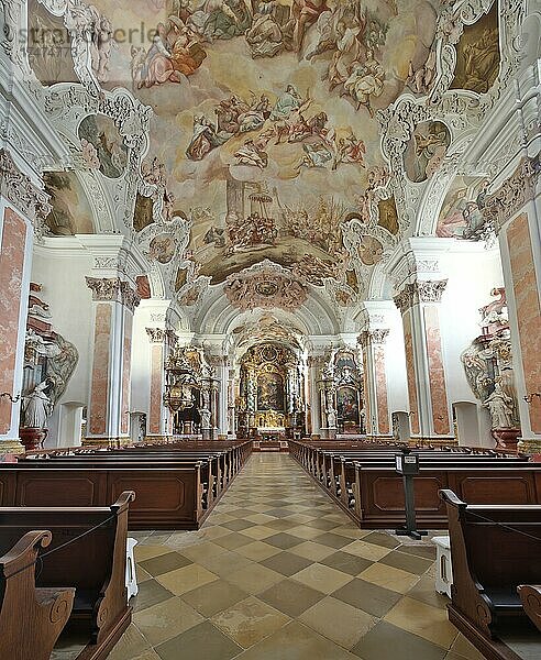 Abteikirche St. Michael  Innenansicht Kirche  Barocke Ausstattung  Kloster Metten  Metten  Niederbayern  Bayern  Deutschland  Europa