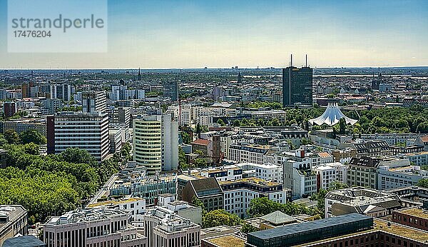 Blick vom Hochhaus am Potsdamer Platz in Richtung Tiergarten un Kreuzberg  Berlin  Deutschland  Europa
