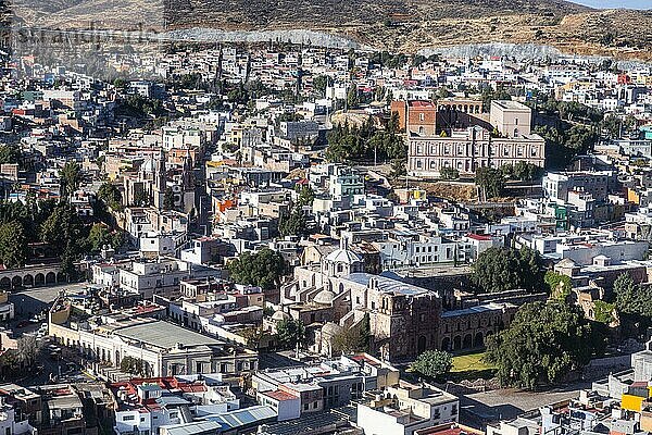 Überblick über die Unesco-Stätte Zacatecas  Mexiko  Mittelamerika