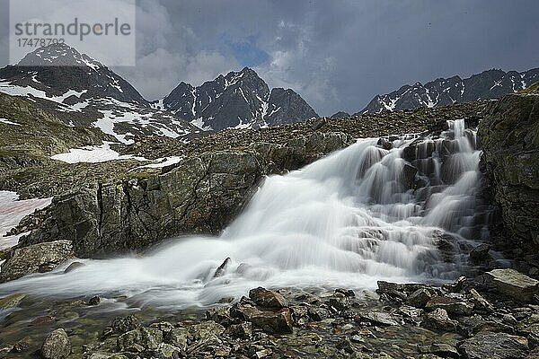 Gebirgsbach  Gradental  Nationalpark Hohe Tauern  Kärnten  Österreich  Europa