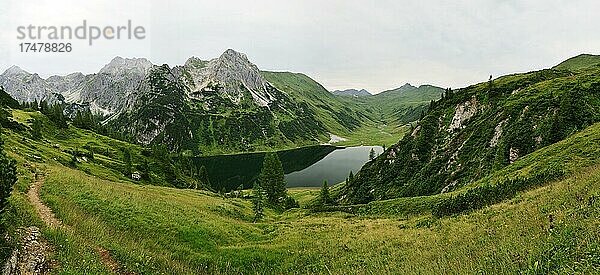 Tappenkarsee in den Radstädter Tauern in den Alpen  im Sommer  bei Wagrain  Salzburg  Österreich  Europa