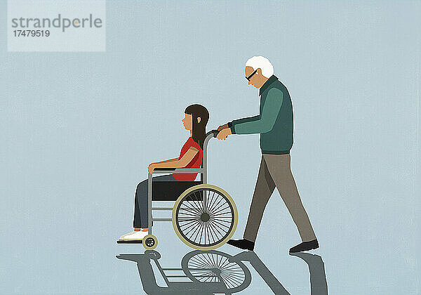 Älterer Mann schiebt Mädchen im Rollstuhl