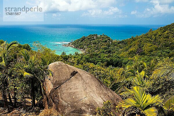 Panoramablick vom Aussichtspunkt  Naturreservat Fond Ferdinand  Praslin  Seychellen  Praslin  Seychellen  Afrika