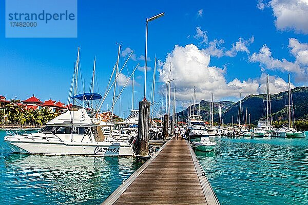 Künstliche Insel Eden Island mit Yachthafen  Mahè  Seychellen  Eden Island  Mahe  Seychellen  Afrika