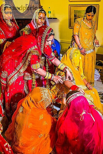 Getrennte Zeremonien von Braut und Bräutigam  prunkvolle Hochzeit in Rajasthan  Jaipur  Rajasthan  Indien  Asien