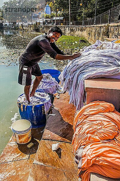Natur-Wäscherei am See  Bundi  Bundi  Rajasthan  Indien  Asien