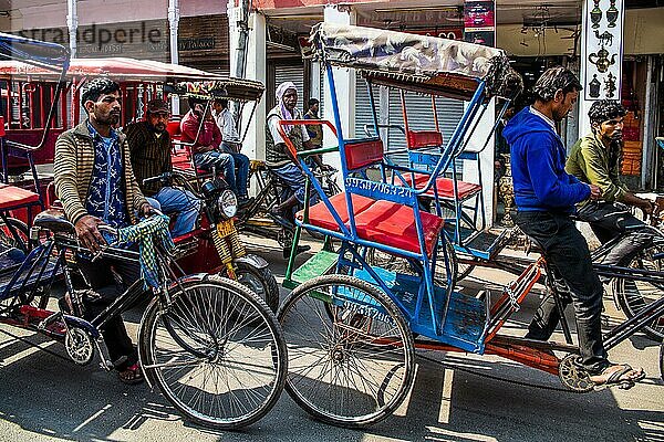 Fahrradrikscha  Verkehrschaos in Old-Delhi  Delhi  Delhi  Indien  Asien