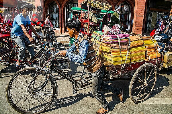 Fahrradrikscha  Verkehrschaos in Old-Delhi  Delhi  Delhi  Indien  Asien