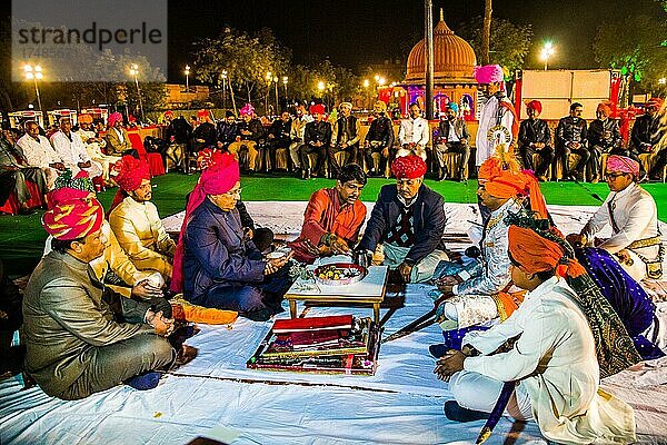 Getrennte Zeremonien von Braut und Bräutigam  prunkvolle Hochzeit in Rajasthan  Jaipur  Rajasthan  Indien  Asien