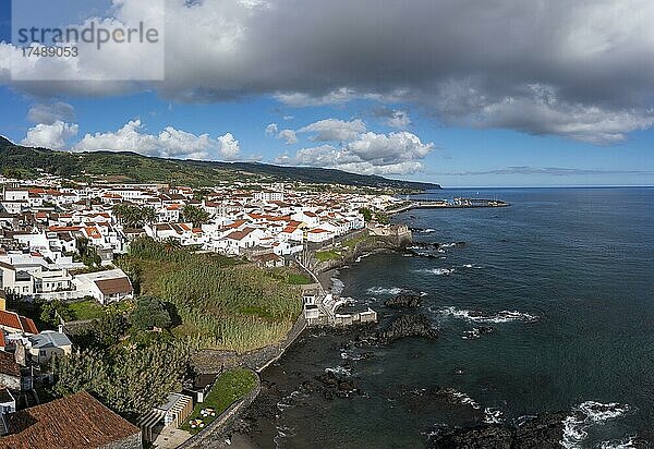 Drohnenaufnahme  Vila Franca do Campo  Insel Sao Miguel  Azoren  Portugal  Europa