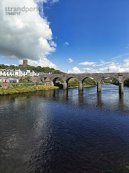 Brücke über den Fluss Black Oak  Seven Arches Bridge  Newport  Mayo  Connacht  Irland  Europa