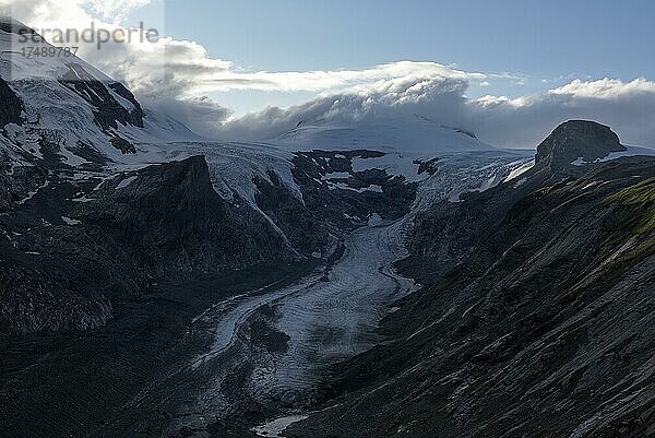 Blick auf die Pasterze  von der Franz-Josefs-Höhe  Großglockner Hochalpenstraße  Nationalpark Hohe Tauern  Kärnten  Österreich  Europa