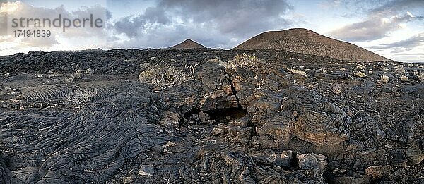 Typische Vulkanlandschaft bei La Restinga bei Sonnenuntergang  Pahoehoe-Lava  El Hierro  Kanarische Inseln  Spanien  Europa