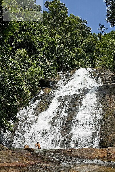 Tonprai Wasserfall im Dschungel Tonprai waterfall in dschungel  Khao Sok  Thailand  Asien