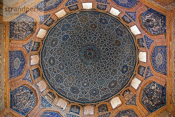 Turabeg-Khanum-Mausoleum  Die gesamte Architektur des Gebäudes stellt einen Kalender dar  Konya Urgench  Turkmenistan  Konya Urgench  Turkmenistan  Asien
