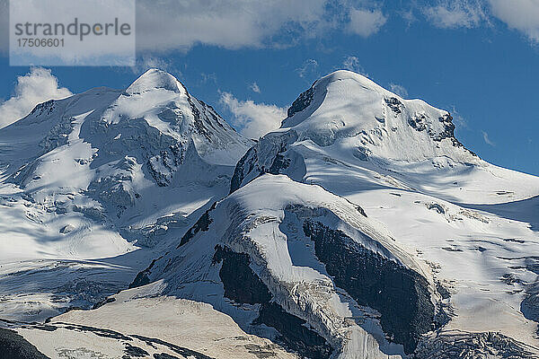 Schneebedeckte Gipfel des Gornergratgrats