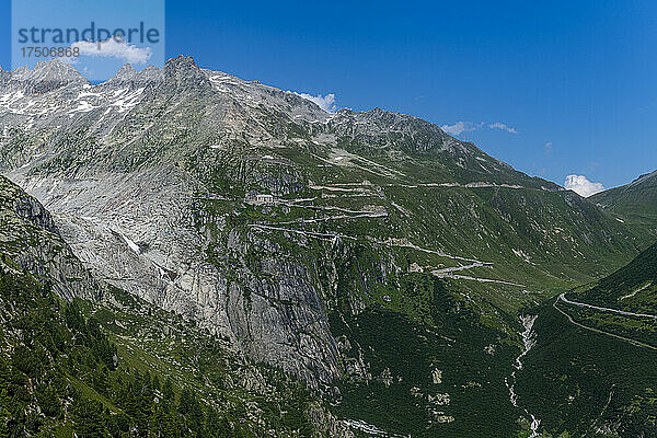 Grat des Furkapasses in den Schweizer Alpen