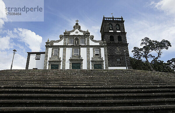 Portugal  Azoren  Ribeira Grande  Stufen zur Kirche Nossa Senhora da Estrela
