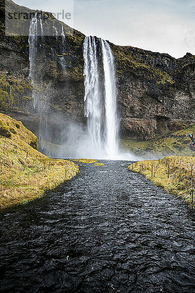 Island  Wasserfall Seljalandsfoss