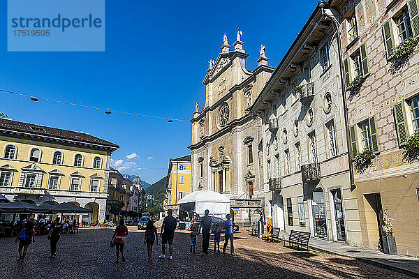 Innenstadt von Bellinzona  UNESCO-Weltkulturerbe  drei Burgen von Bellinzona  Tessin  Schweiz  Europa