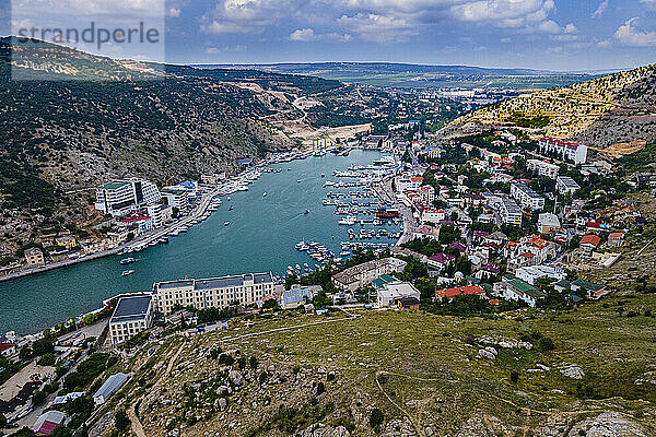 Luftaufnahmen der Burg und der Bucht von Balaklava  Krim  Russland  Europa