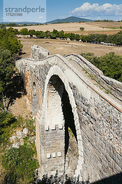 Römische Teufelsbrücke  Vulci  Provinz Viterbo  Latium  Maremma  Italien  Europa
