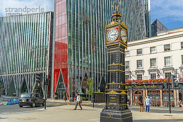 Blick auf die Little Ben Clock  1892 Nachbildung des Big Ben  Victoria  London  England  Vereinigtes Königreich  Europa