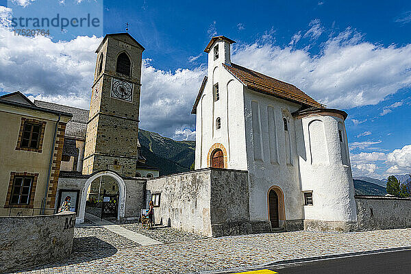 Das Benediktinerkloster St. Johannes in Müstair  UNESCO-Weltkulturerbe  Schweizer Alpen  Schweiz  Europa