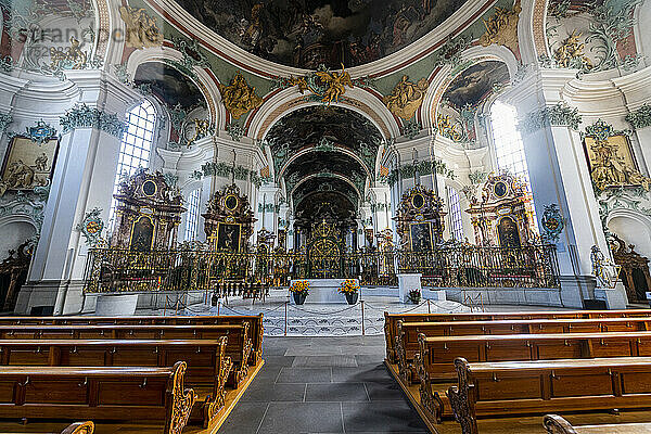 Innenraum der St. Galler Kathedrale  St. Gallen  Schweiz  Europa