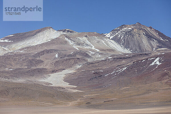 Der hohe Altiplano in der Nähe des Eduardo Avaroa Andean Fauna National Reserve  Departement Potosi  Bolivien  Südamerika