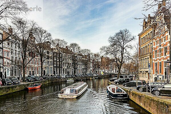 Grachten oder Canals of Amsterdam  Amsterdam  Niederlande  Europa