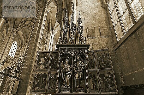 Der Rochusaltar von 1490  Lorenzkirche  Nürnberg  Mittelkfranken  Bayern  Deutschland  Europa