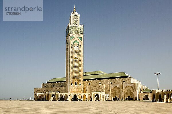 Die zweitgrößte Moschee nach Mekka  Casablanca  Marokko  Afrika