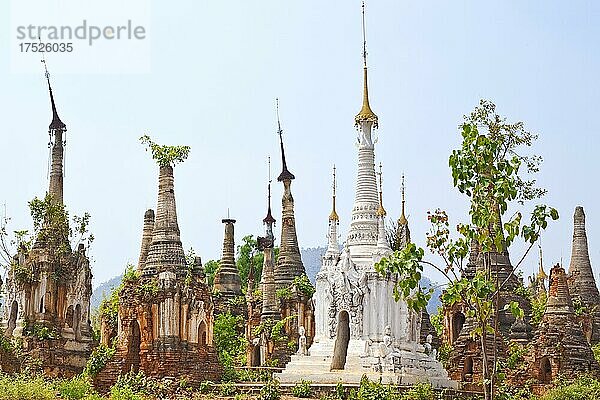 Über 1000 Stupas in der Ruinenstadt In Dein  Myanmar  In Dein  Myanmar  Asien