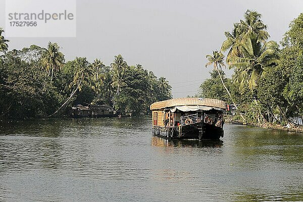 Hausboote  backwaters  bei Alappuzha  Kerala  Südindien  Indien  Asien