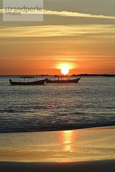 Abends  Fischerdorf  Ngapali Beach  Thandwe  Burma  Birma  Myanmar  Asien