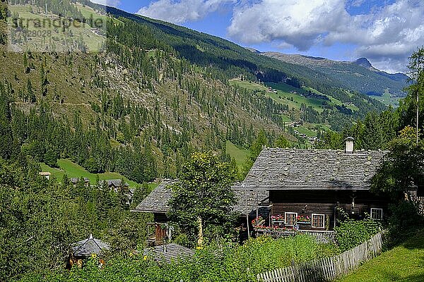 Vom Ultner Höfeweg  bei St. Nikolaus  Ultental  Provinz Südtirol  Trentino-Südtirol  Italien  Europa