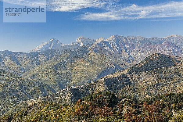 Herbst in den Ligurischen Alpen in der Nähe von Imperia  Ligurien  Italien  Europa