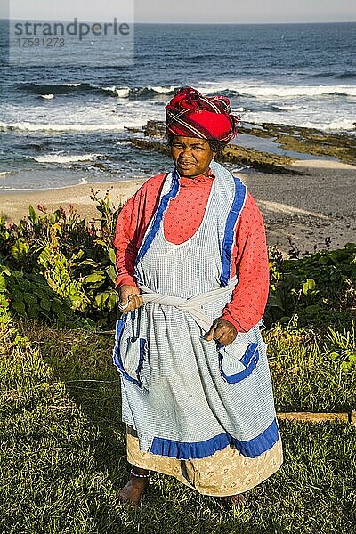 Afrikanerin vom Ostcap  Kuste bei Haga Haga an der Küste des Ostkap  Haga Haga  Südafrika