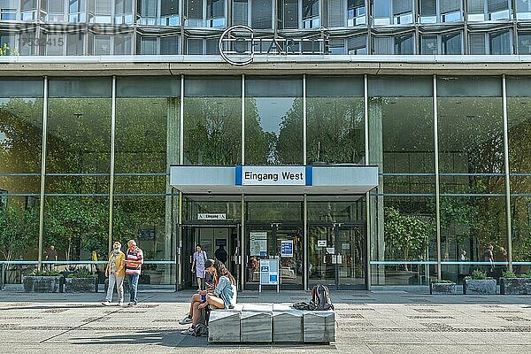 Eingang West  Krankenhaus Benjamin Franklin  Hindenburgdamm  Steglitz  Berlin  Deutschland  Europa