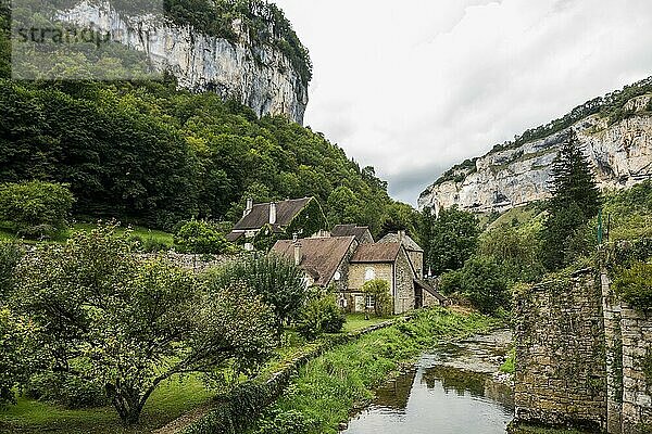 Baume-les-Messieurs  Departement Jura  Bourgogne-Franche-Comté  Jura  Frankreich  Europa