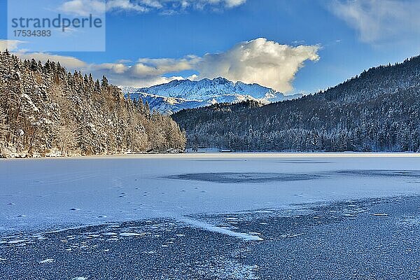 Winterlandschaft  Schnee  Eis  Hechtsee  Tirol  Österreich  Europa