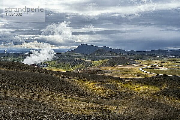 Vulkanlandschaft am Zentralvulkan Krafla  Myvatn  Nordisland  Island  Europa
