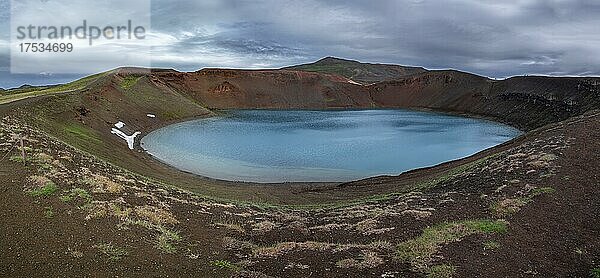 Vulkanischer See  Kratersee Viti am Zentralvulkan Krafla  Myvatn  Nordisland  Island  Europa