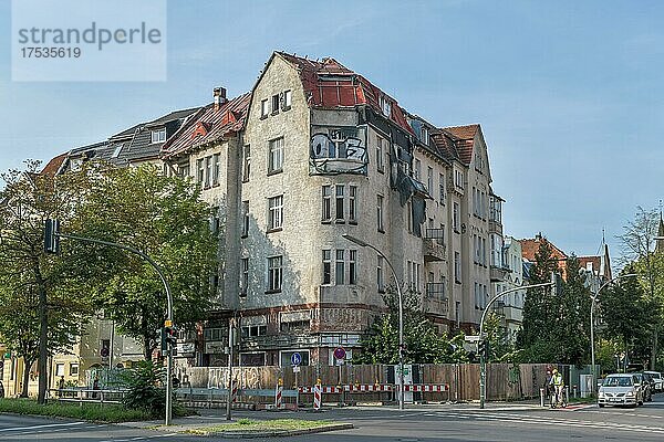 Leerstand Hausruine  Hindenburgdamm  Gardeschützenweg  Lichterfelde  Berlin  Deutschland  Europa